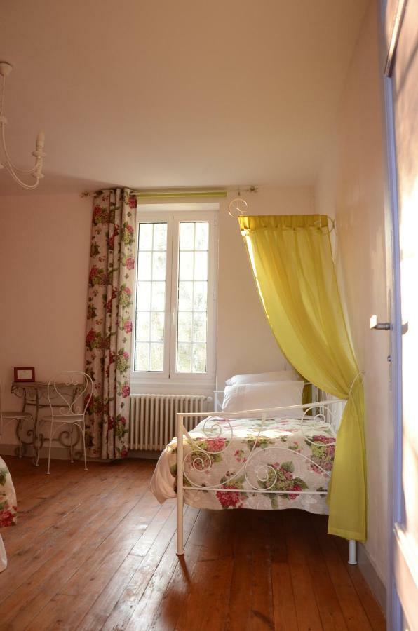 Le Manoir De Sanilhac Bed & Breakfast Notre-Dame-de-Sanilhac Exterior photo